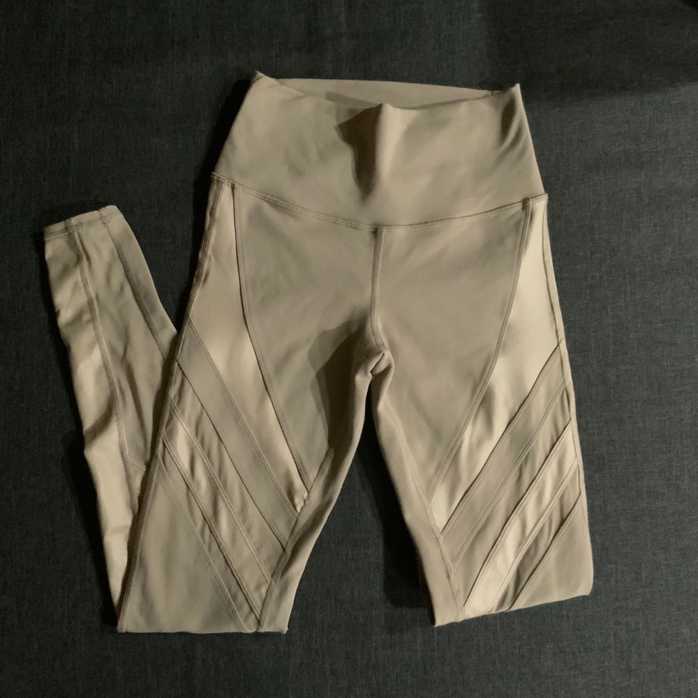 ALO YOGA Nude leggings
